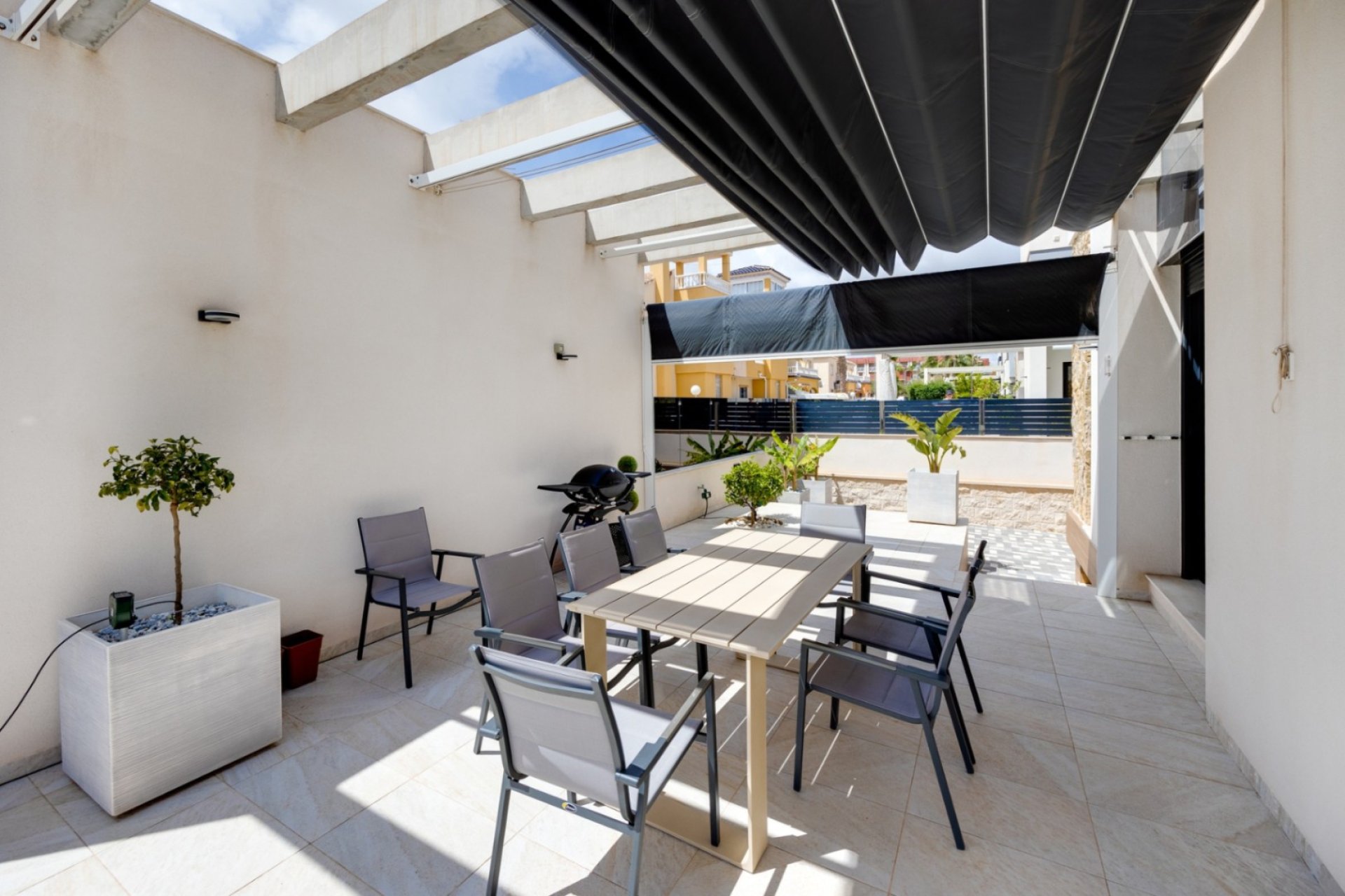 Resale - Villa * - Orihuela * - Lomas de Cabo Roig *