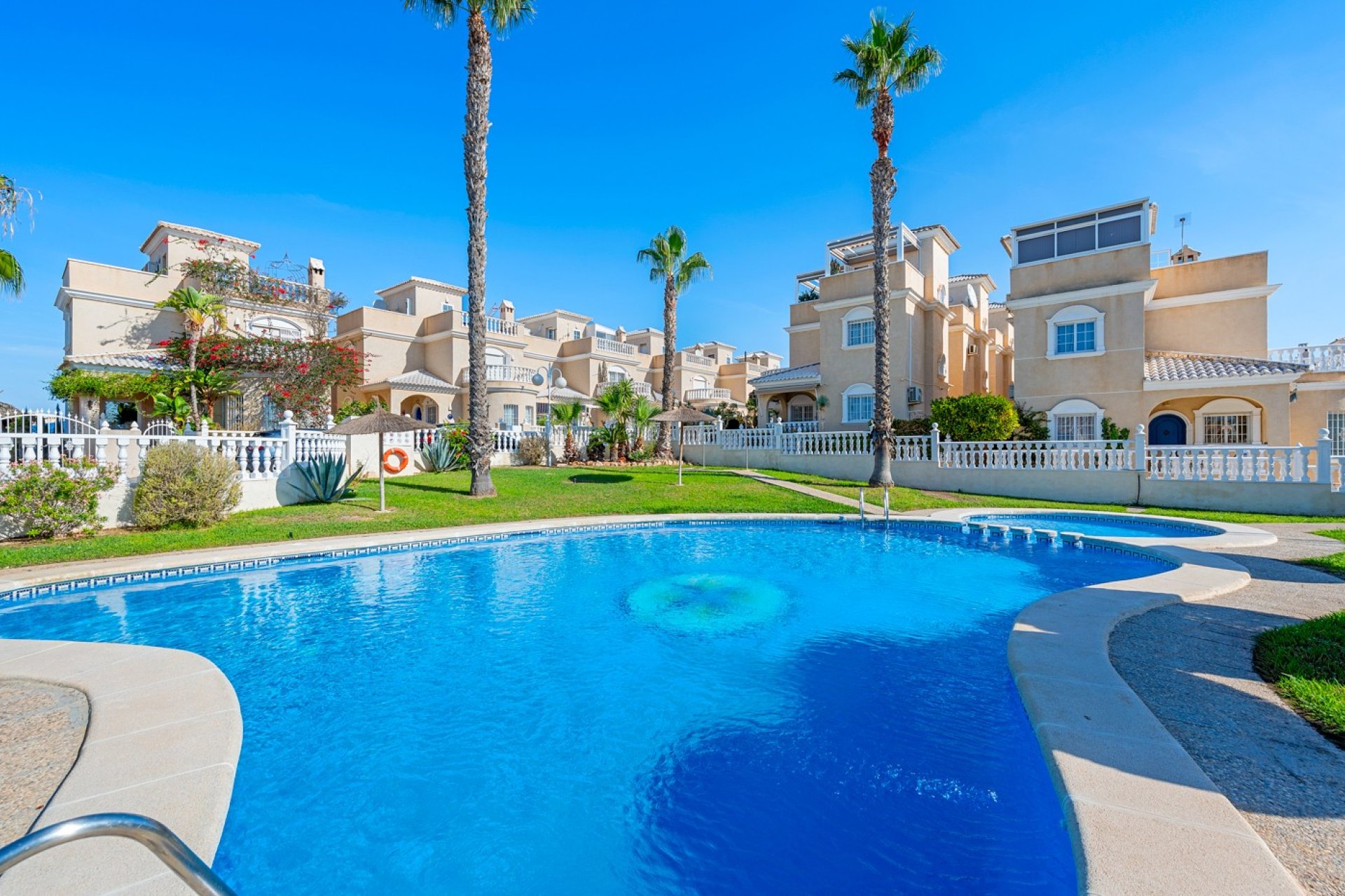 Resale - Villa - Orihuela - Los Altos