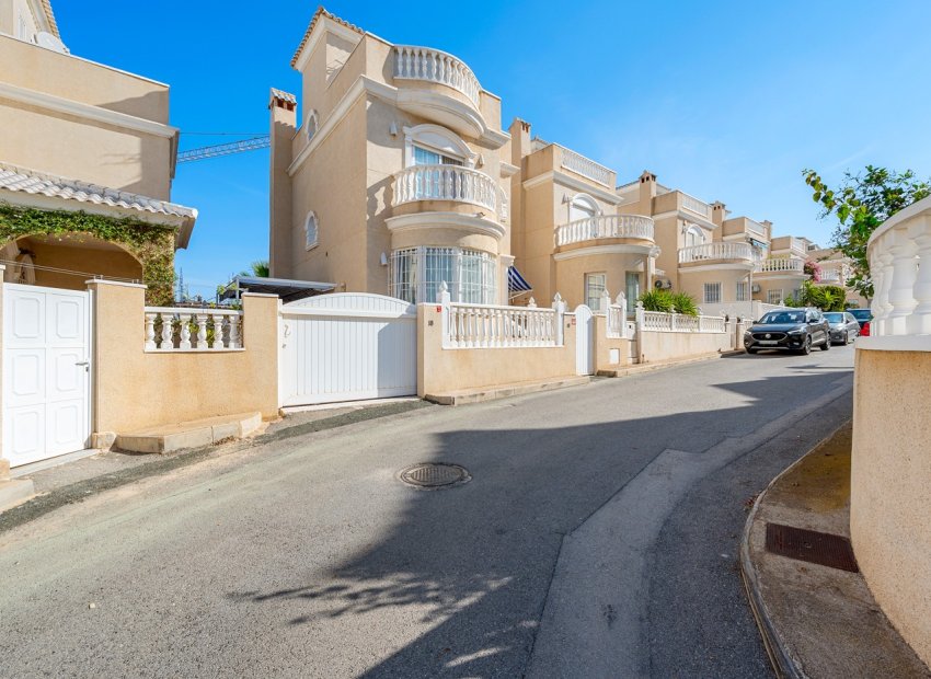 Resale - Villa - Orihuela - Los Altos