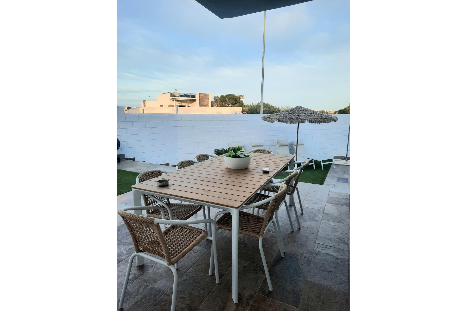 Resale - Villa * - Orihuela - Orihuela Costa