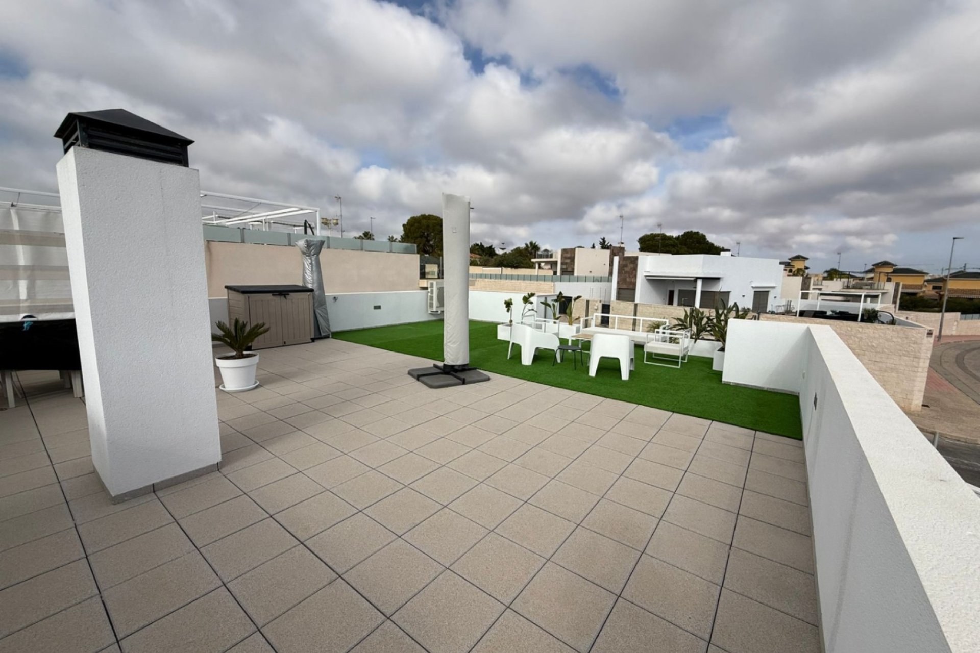 Resale - Villa * - Orihuela - Orihuela Costa