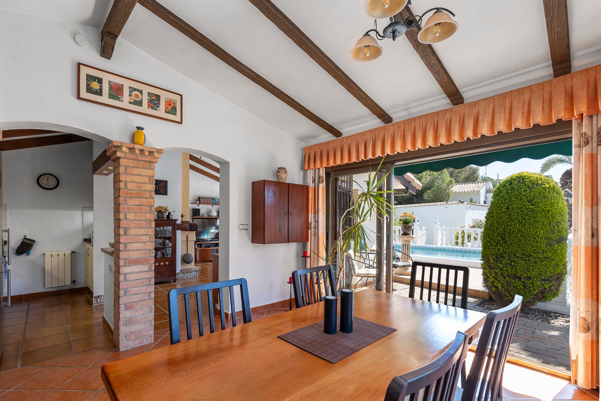 Resale - Villa * - Orihuela * - Orihuela Costa *