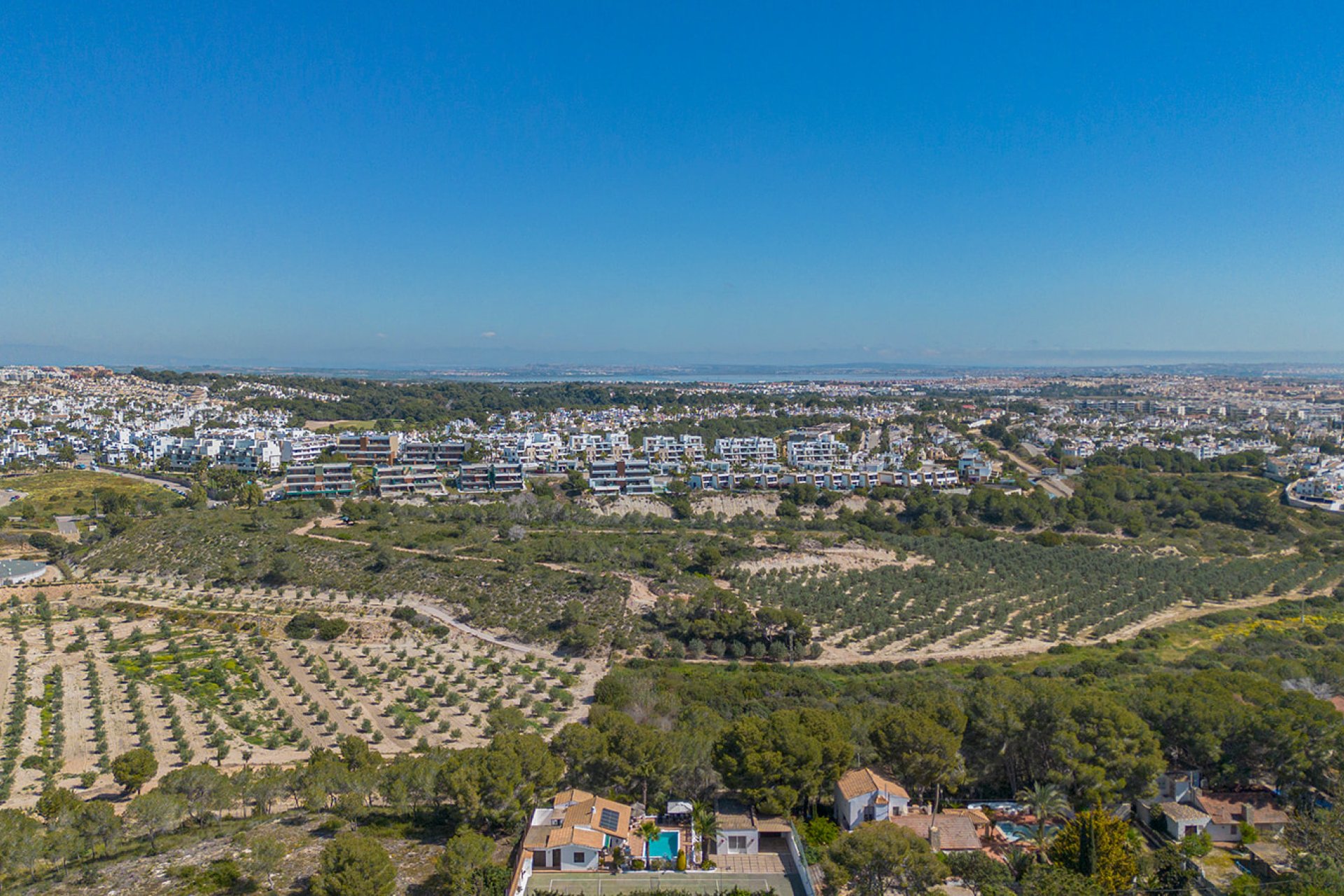 Resale - Villa * - Orihuela * - Orihuela Costa *