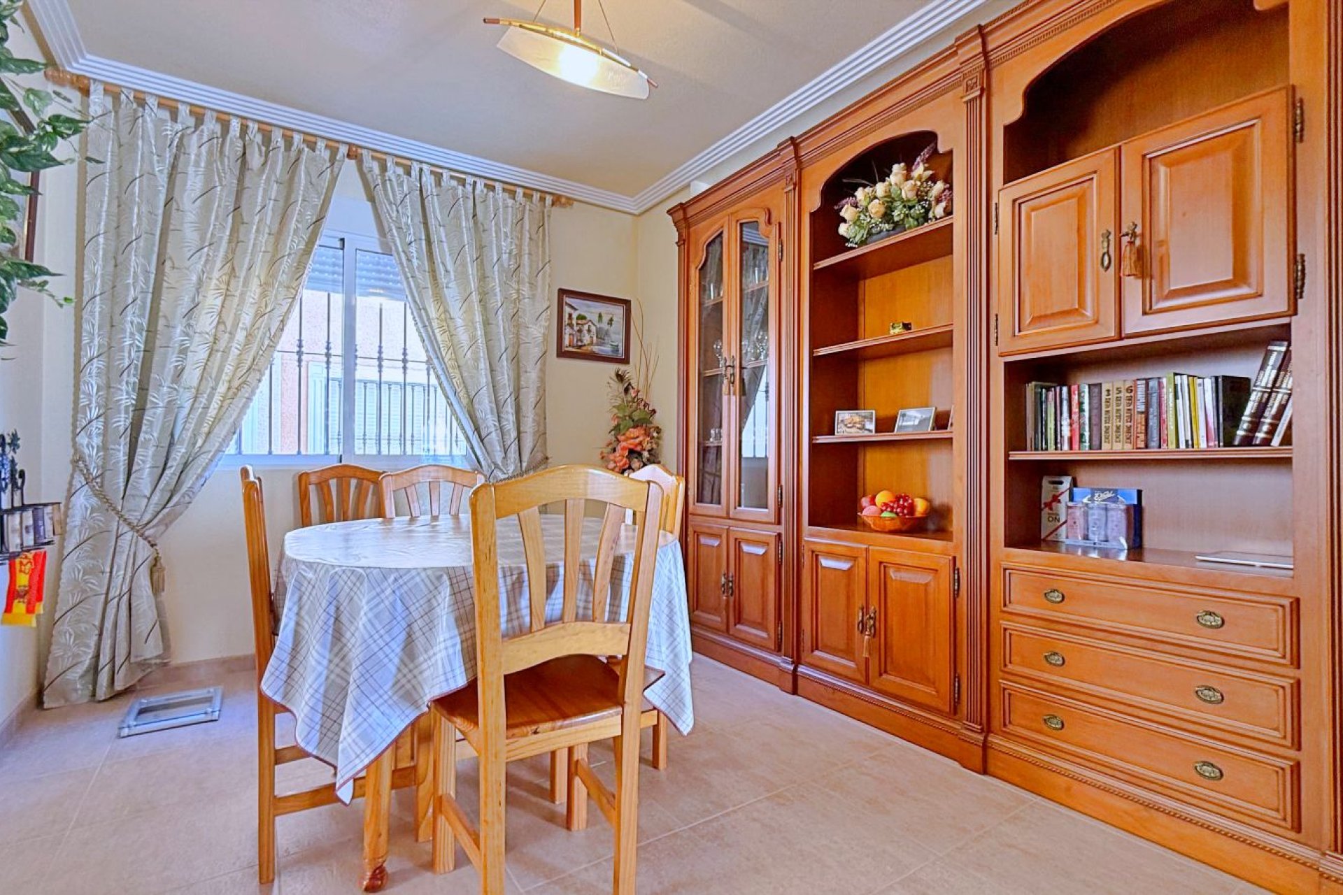 Resale - Villa * - Orihuela * - Orihuela Costa *