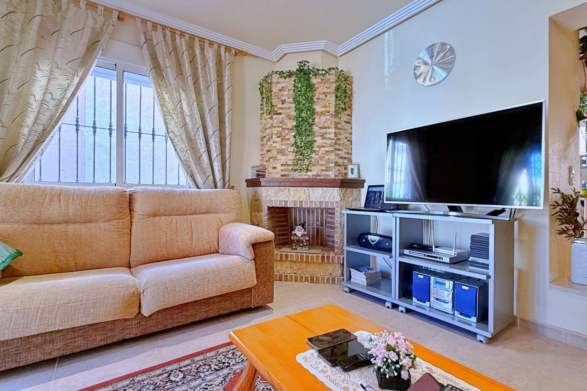 Resale - Villa * - Orihuela * - Orihuela Costa *