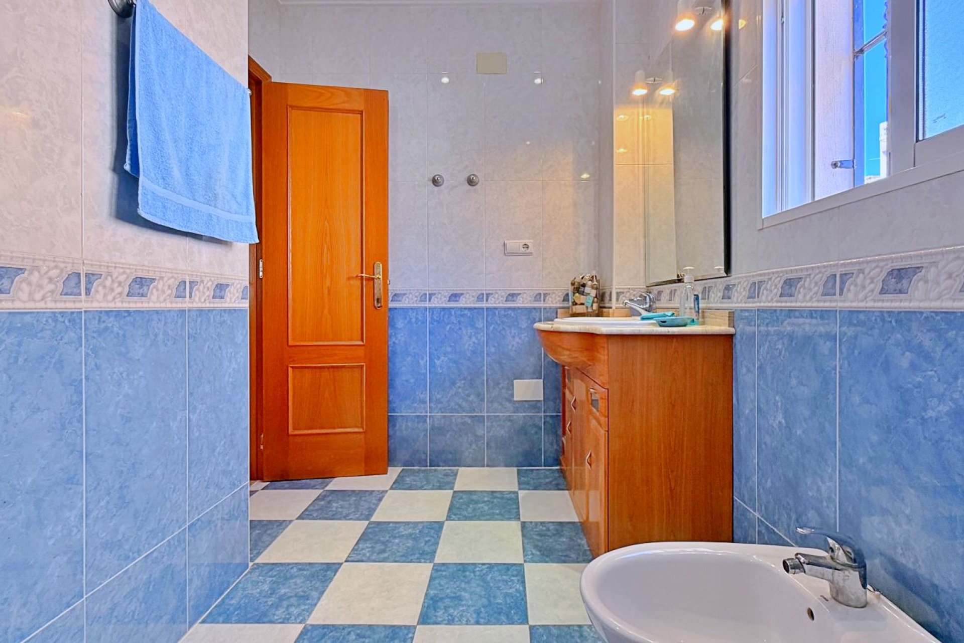 Resale - Villa * - Orihuela * - Orihuela Costa *