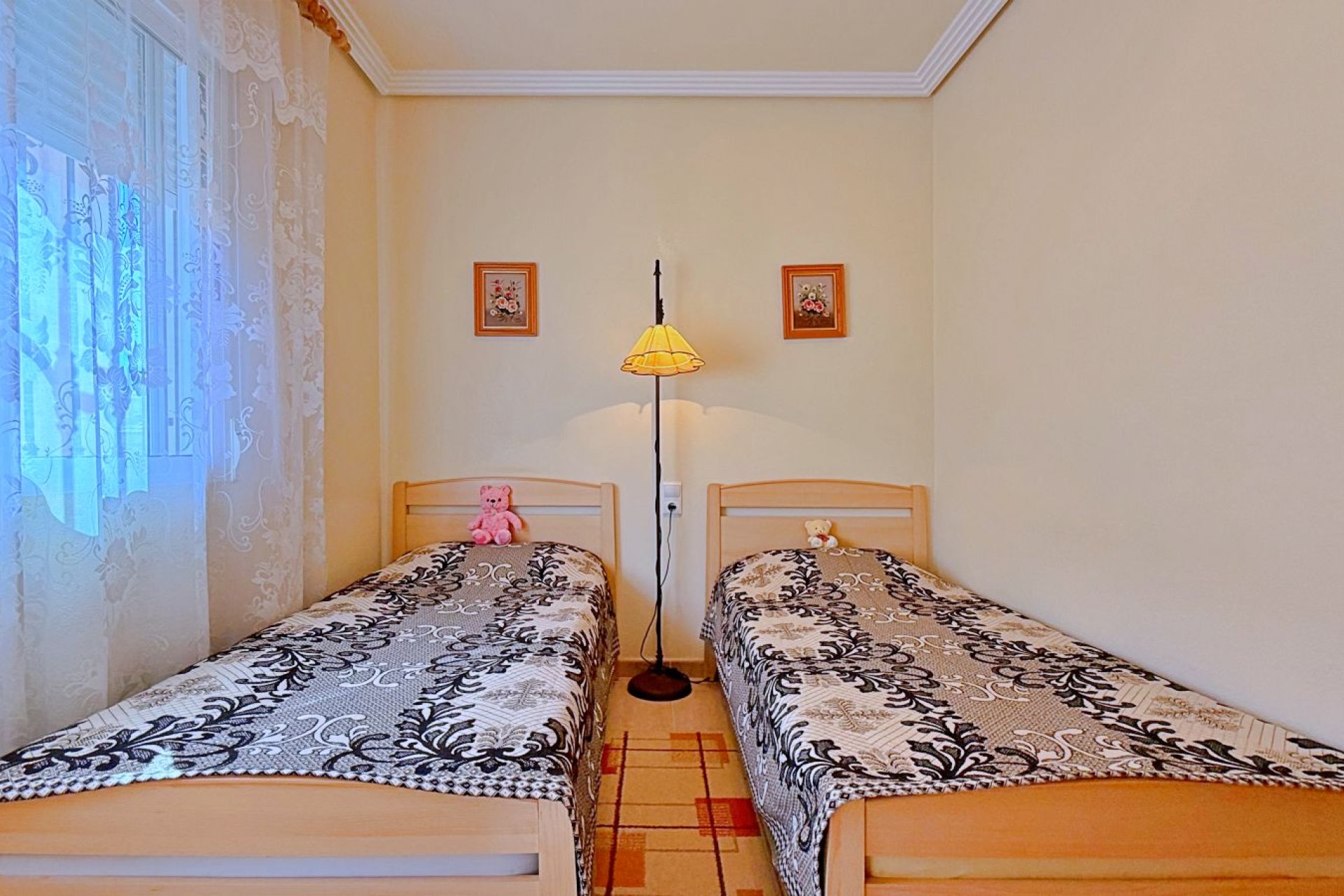 Resale - Villa * - Orihuela * - Orihuela Costa *