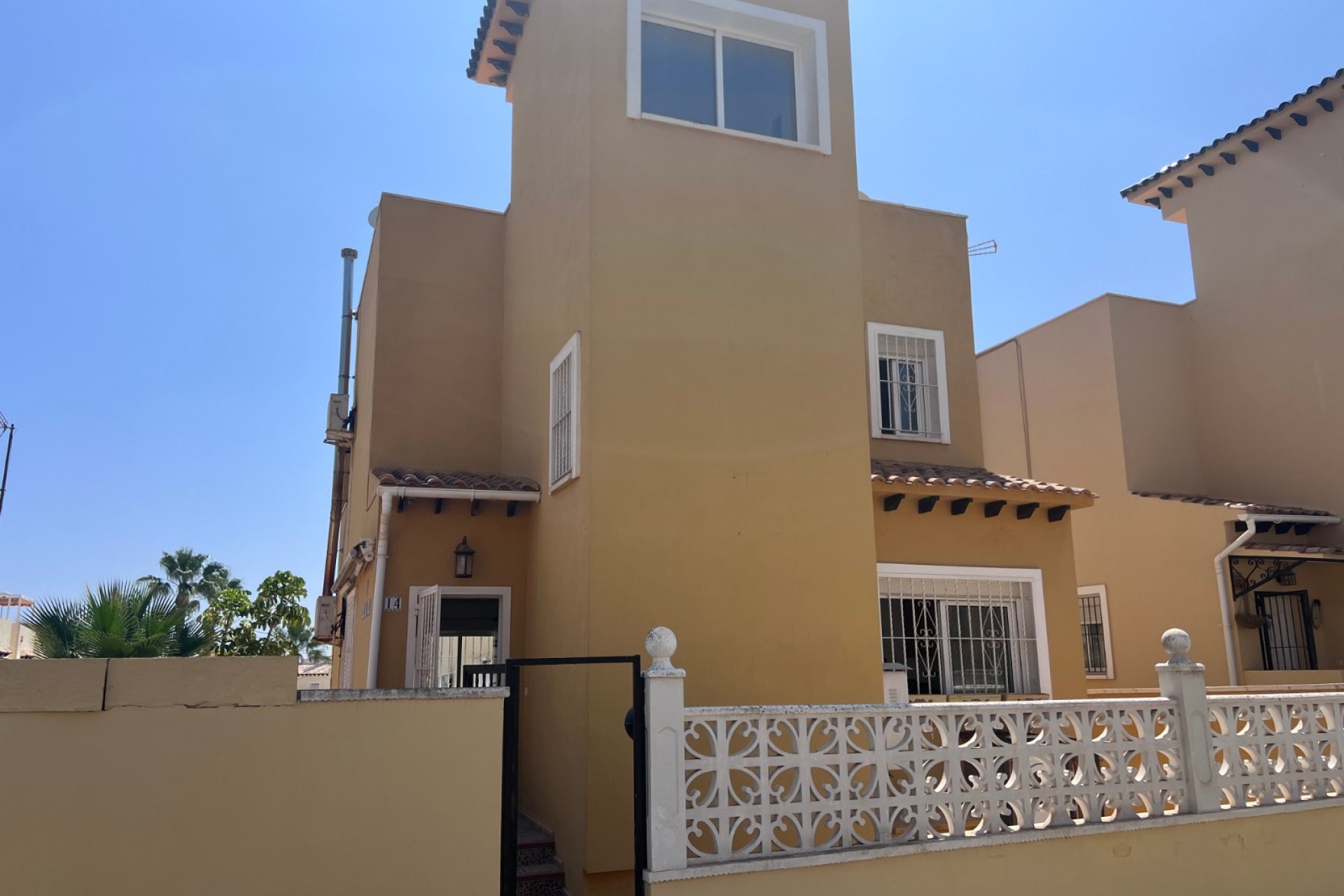 Resale - Villa - Orihuela - Villamartin