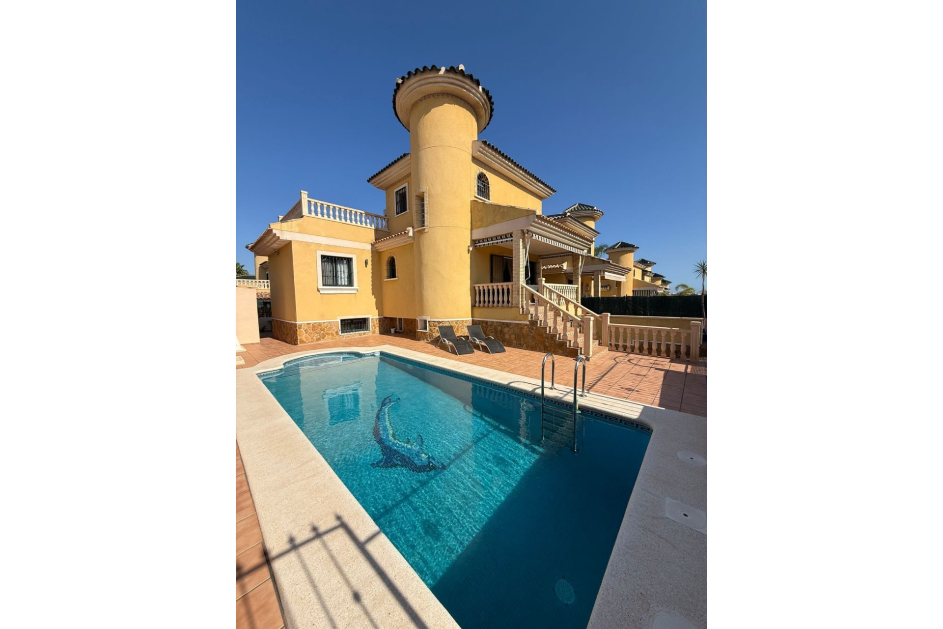 Resale - Villa * - Orihuela - Villamartin