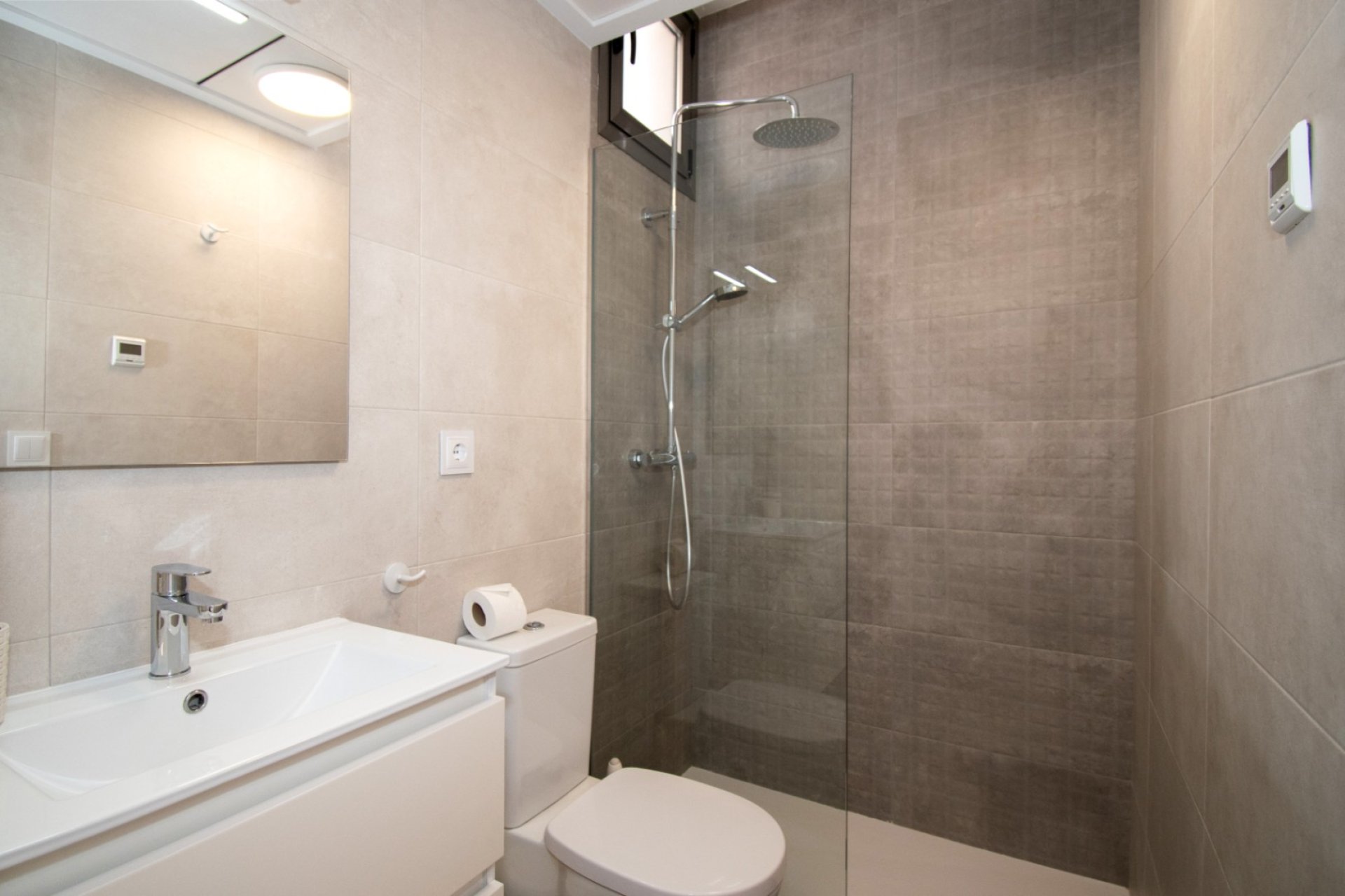 Resale - Villa * - Orihuela - Villamartin