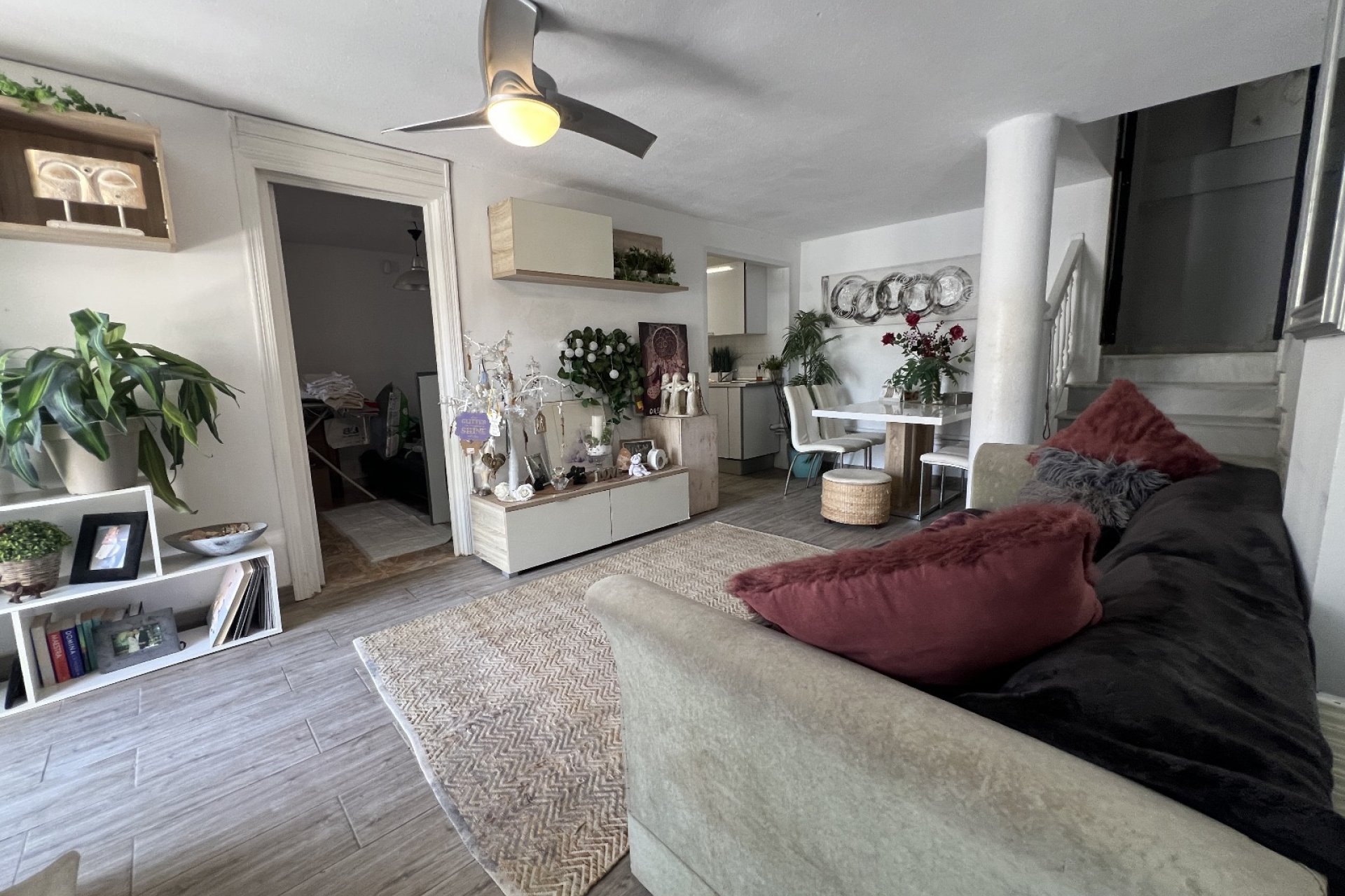 Resale - Villa * - Orihuela *