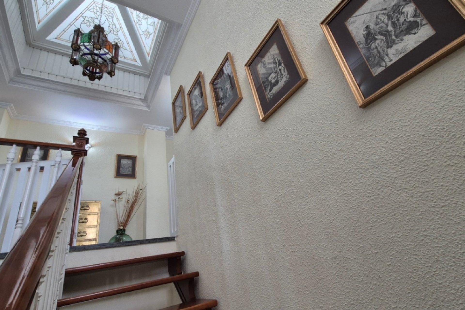 Resale - Villa * - Orihuela *