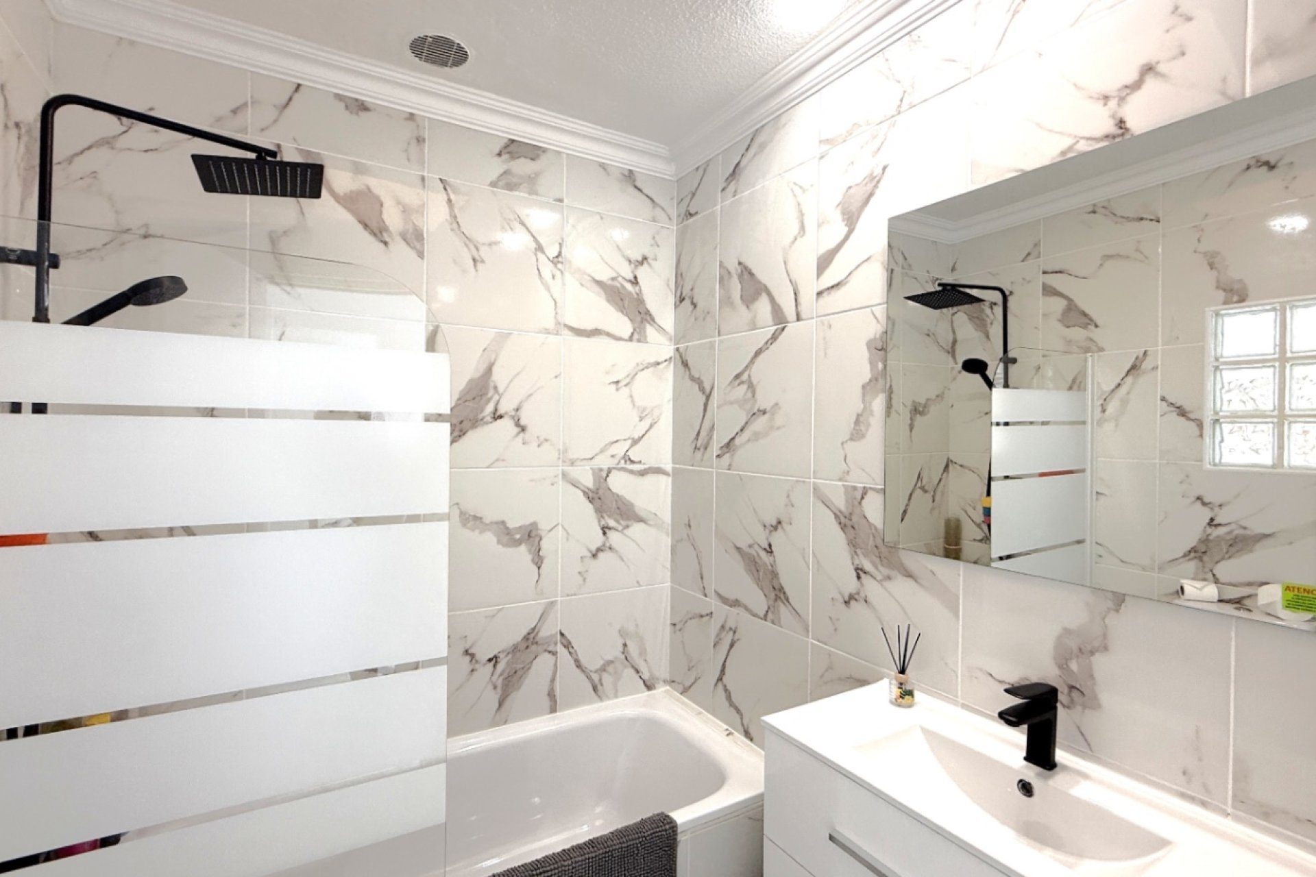 Resale - Villa * - Orihuela *