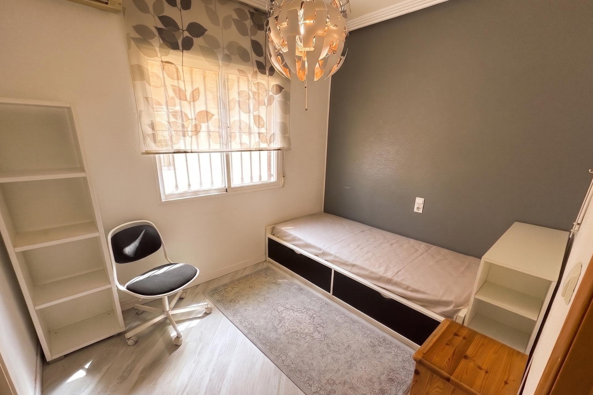 Resale - Villa * - Orihuela *