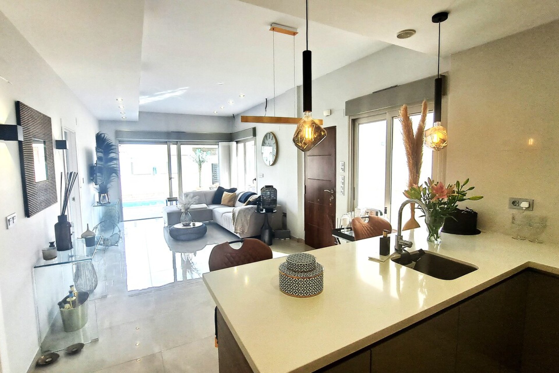 Resale - Villa * - Pau 26 - Villamartín * 