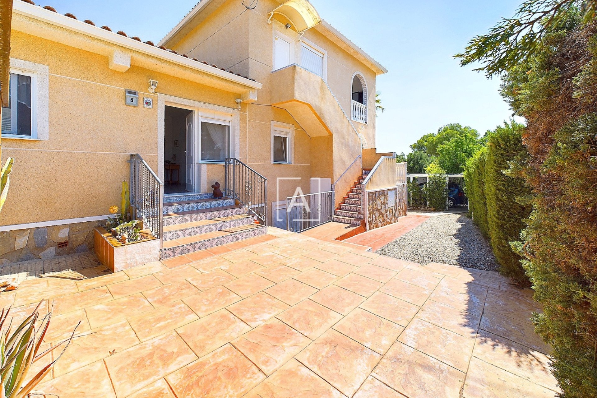 Resale - Villa - Pinar de Campoverde