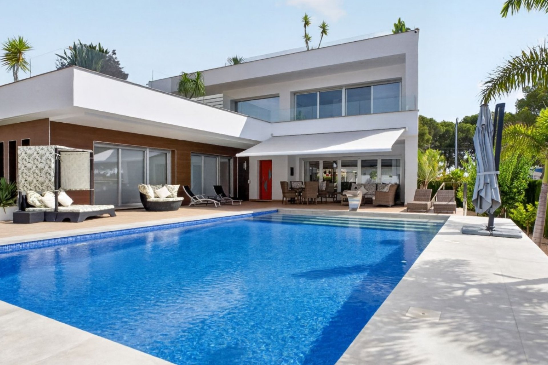 Resale - Villa * - Pinar de Campoverde