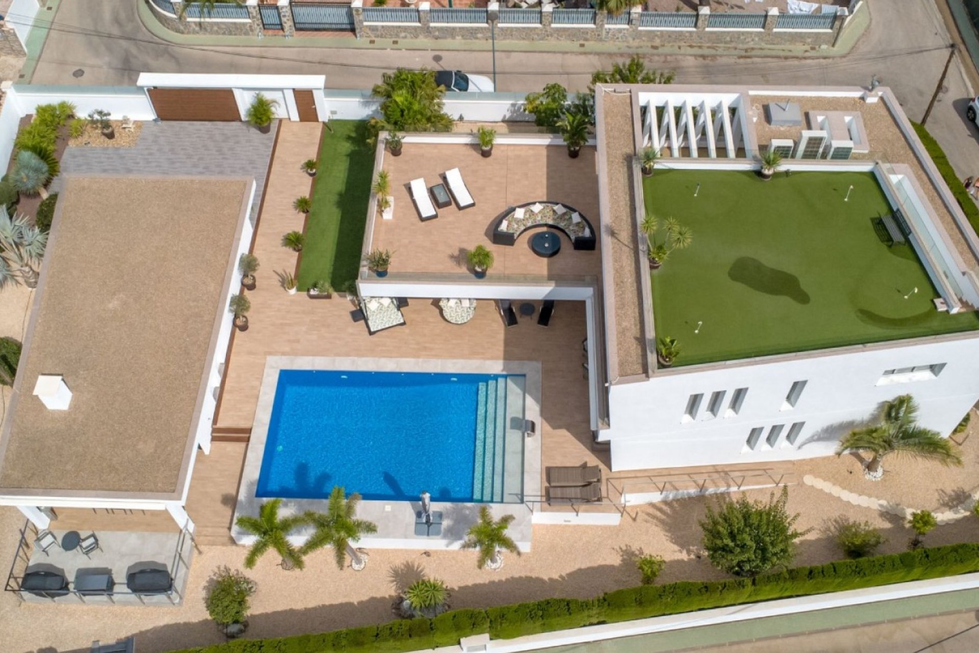 Resale - Villa * - Pinar de Campoverde