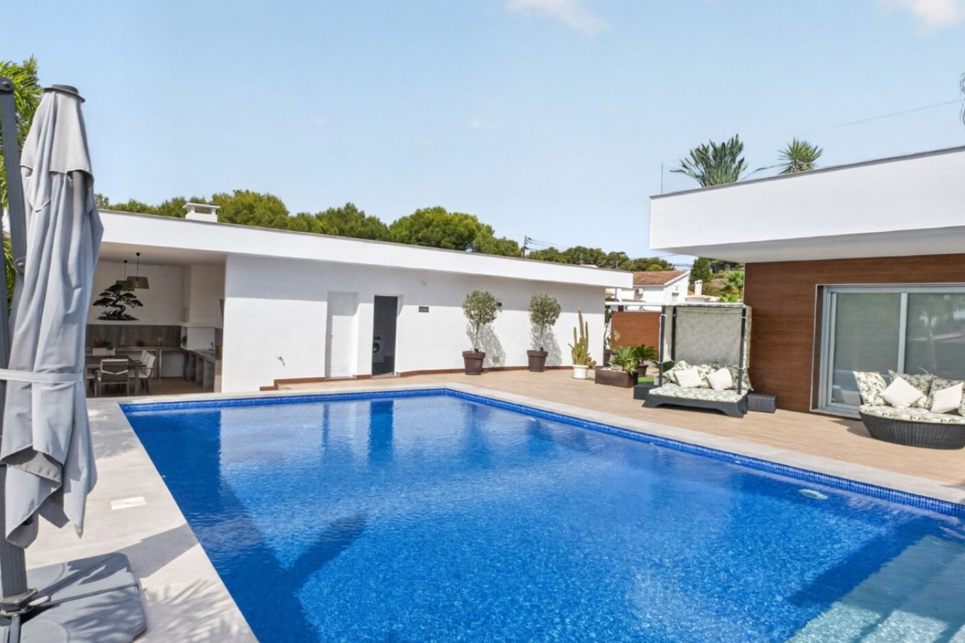 Resale - Villa * - Pinar de Campoverde
