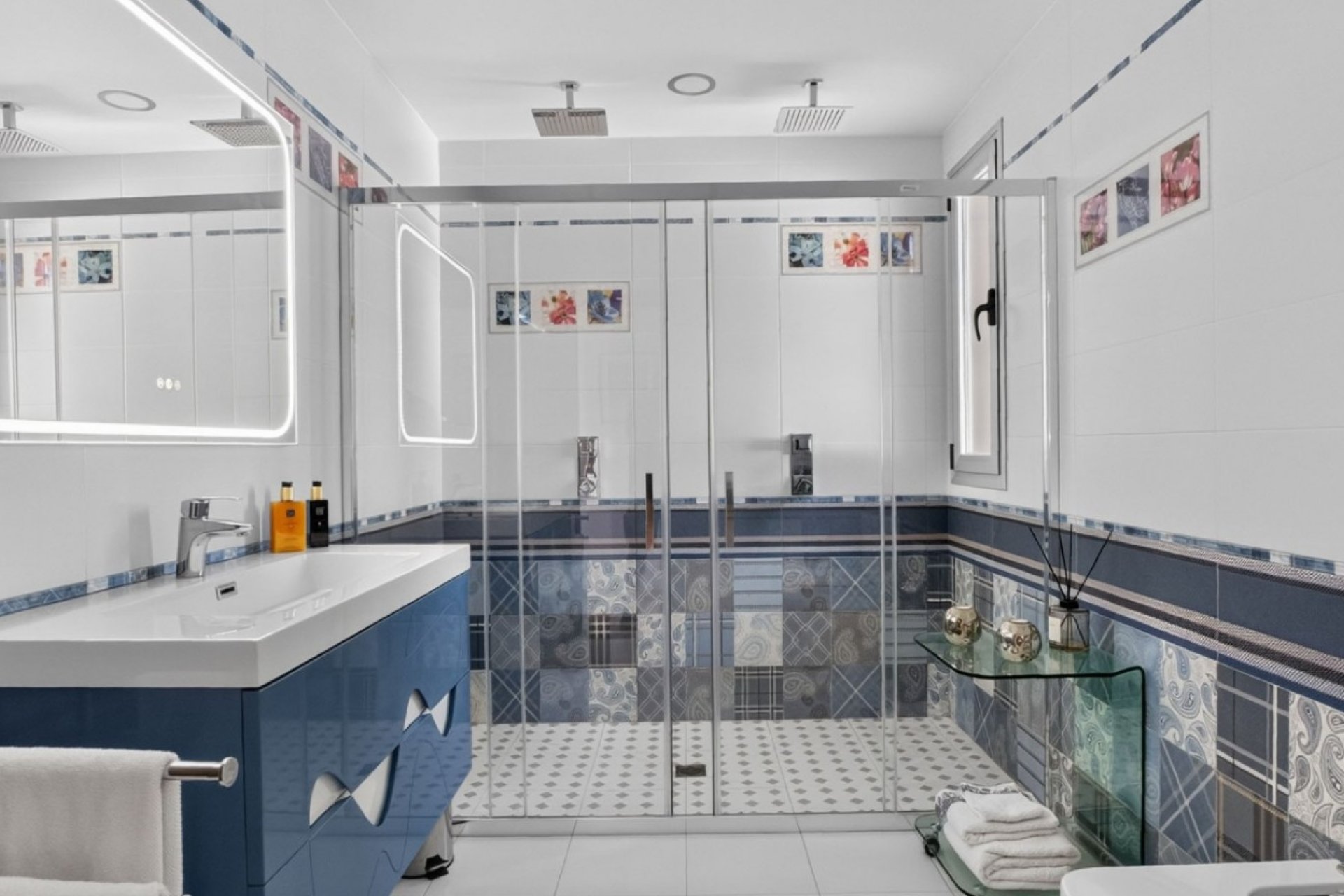 Resale - Villa * - Pinar de Campoverde