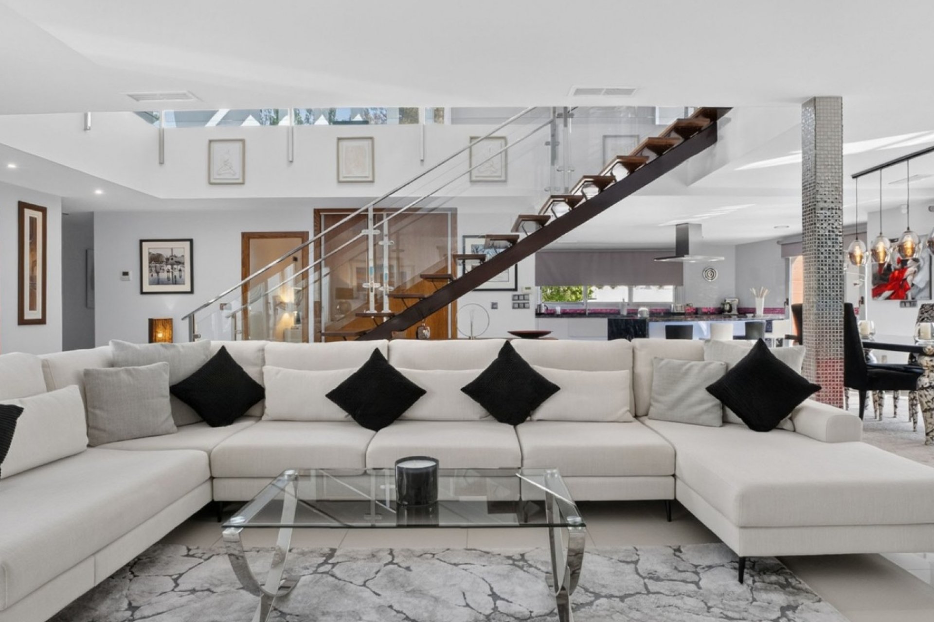 Resale - Villa * - Pinar de Campoverde