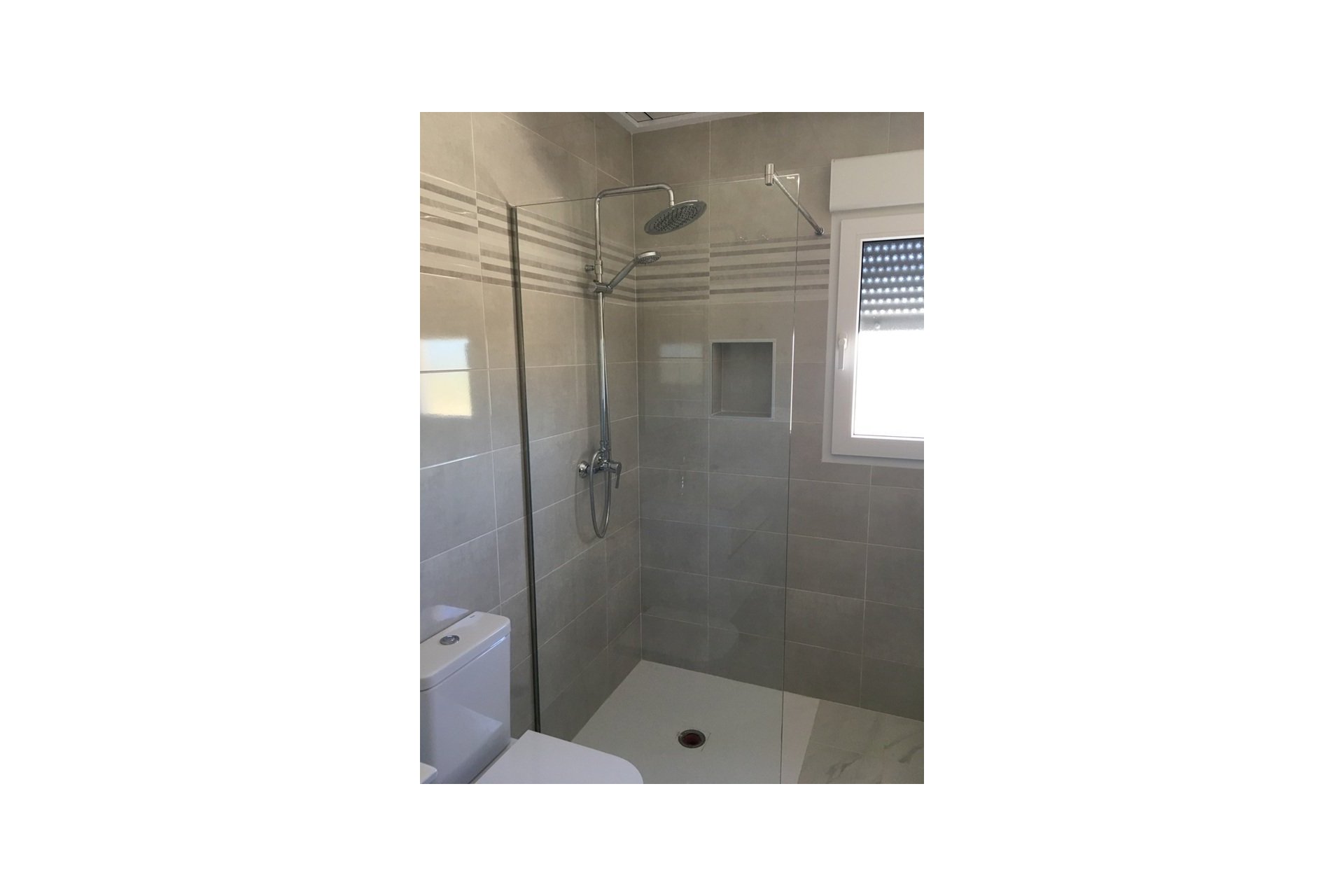 Resale - Villa * - Pinoso *