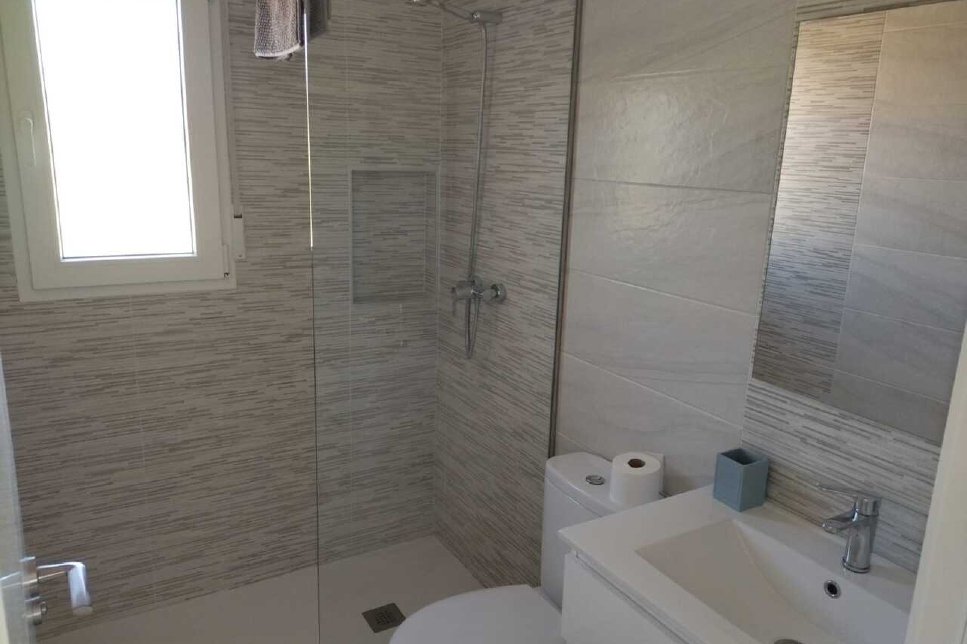 Resale - Villa * - Pinoso *