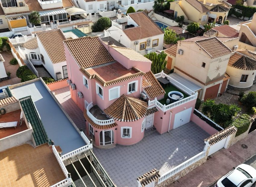 Resale - Villa * - Playa Flamenca - Playa Flamenca *