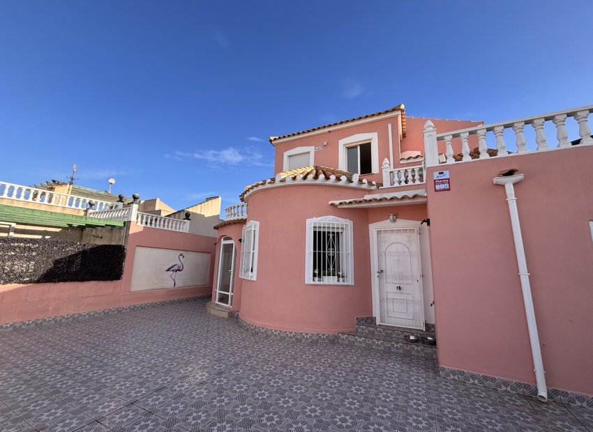 Resale - Villa * - Playa Flamenca - Playa Flamenca *