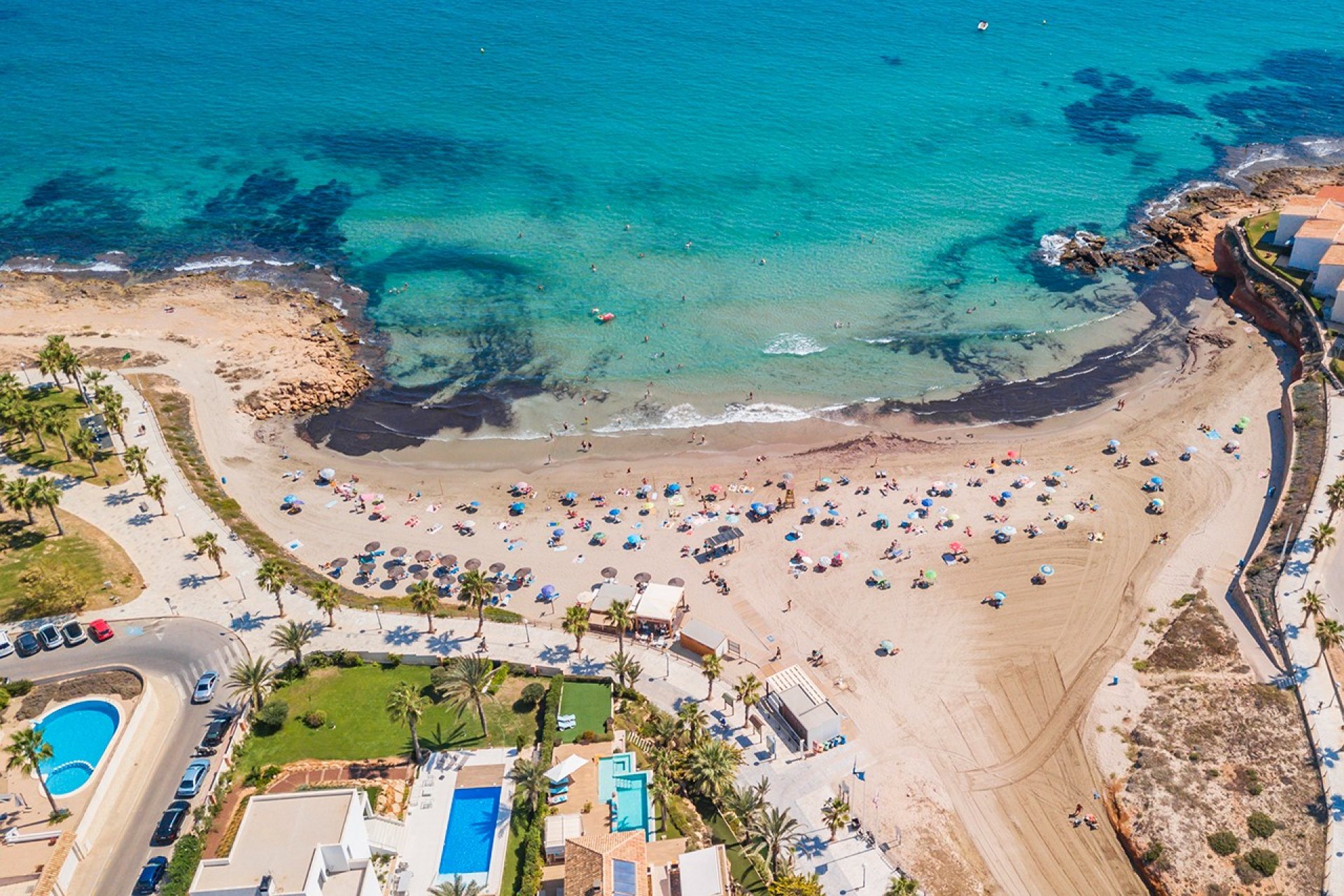 Resale - Villa * - Playa Flamenca * - Sportcentre