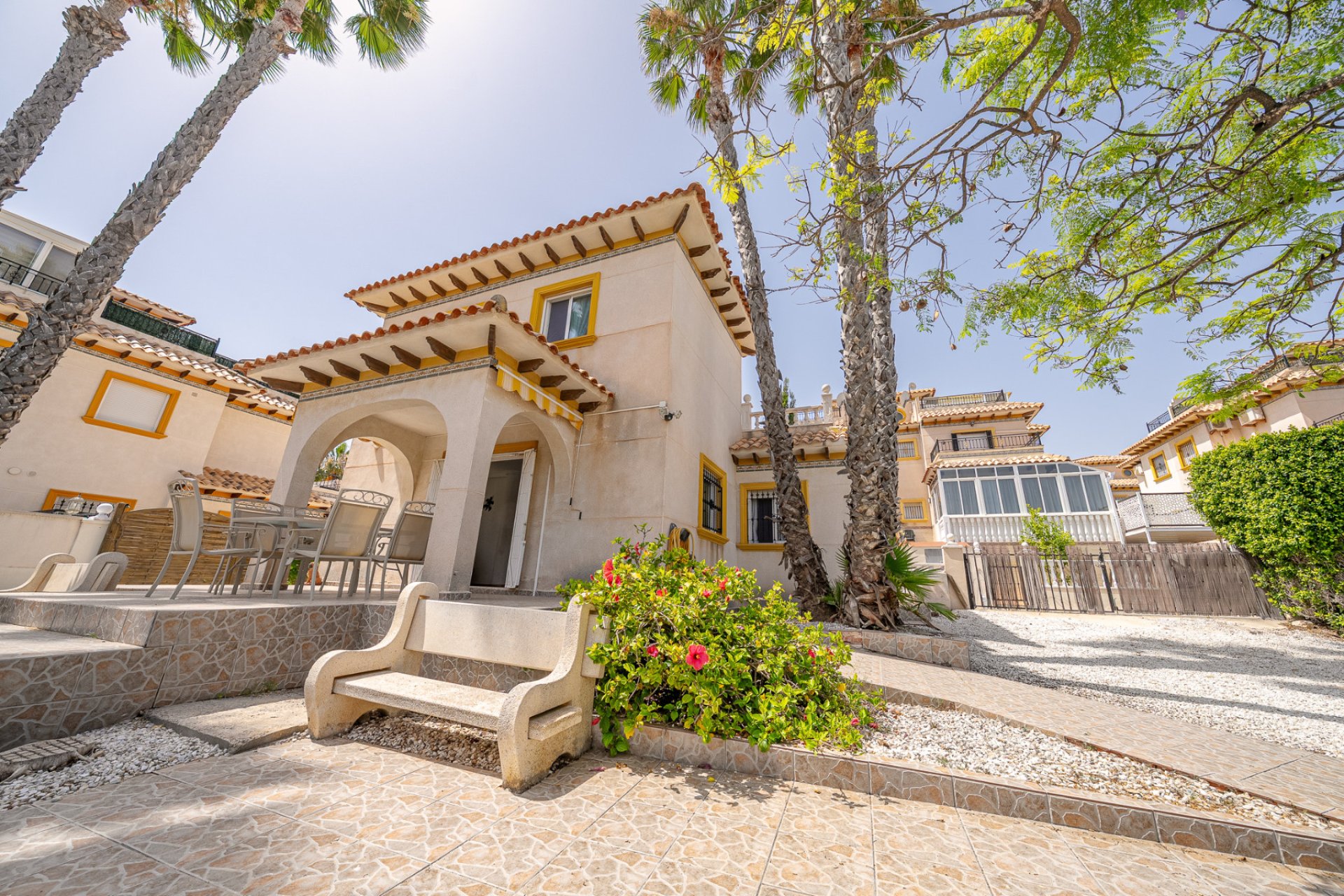 Resale - Villa * - Playa Flamenca *