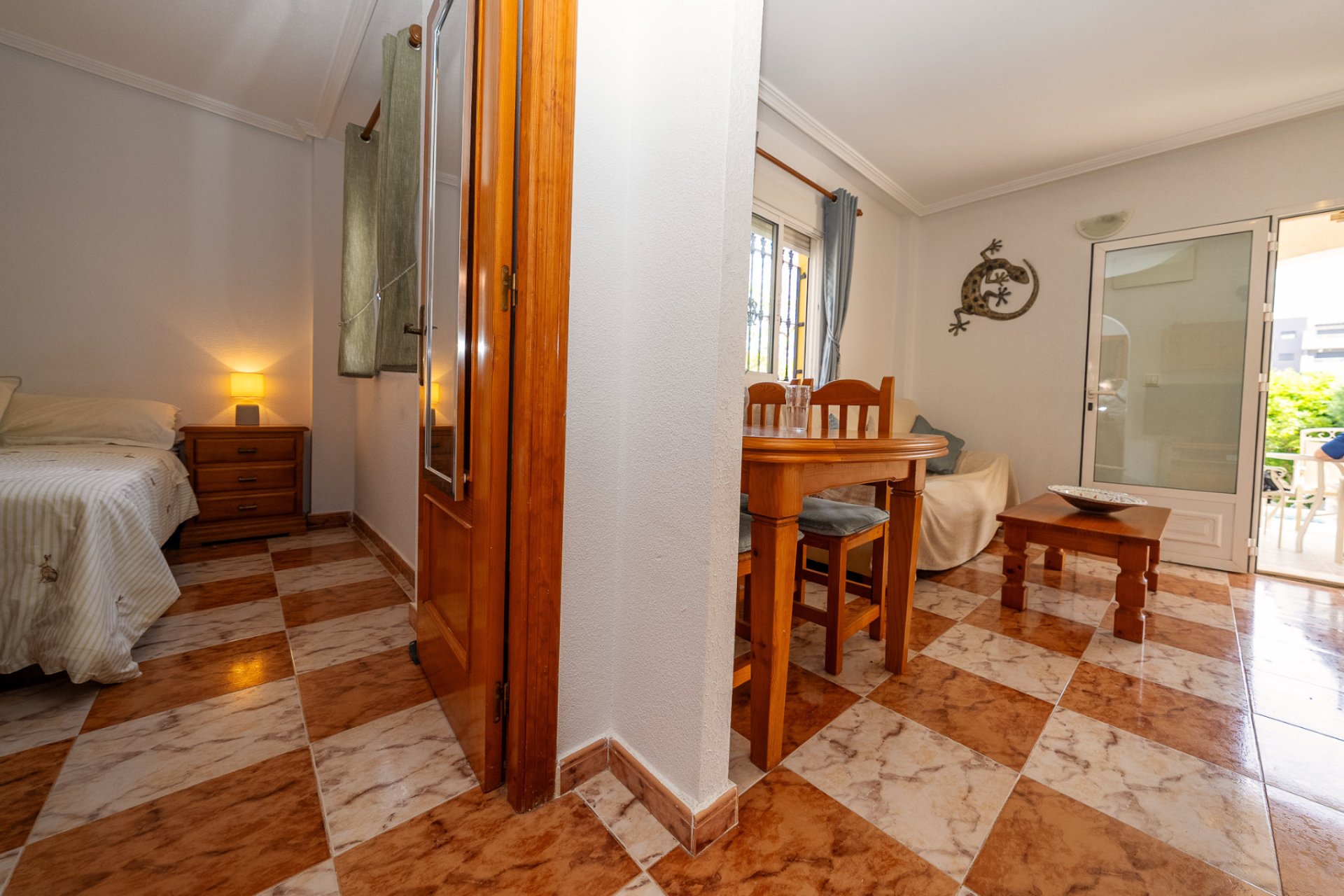 Resale - Villa * - Playa Flamenca *