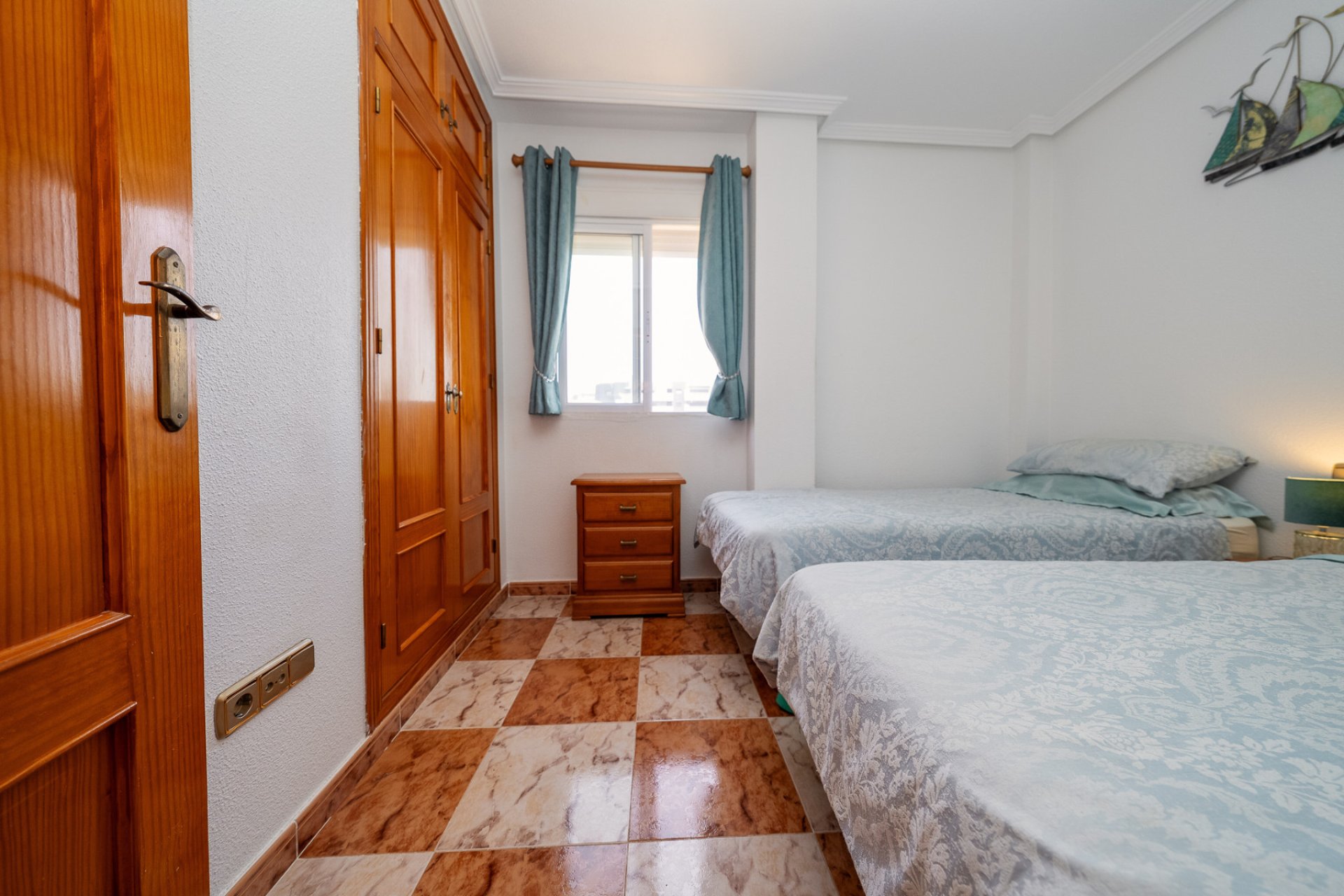 Resale - Villa * - Playa Flamenca *