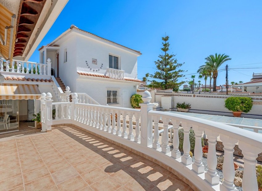 Resale - Villa * - Rojales * - Ciudad Quesada *