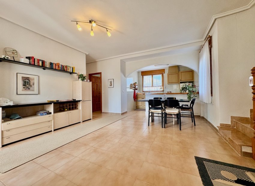 Resale - Villa * - Rojales * - Ciudad Quesada *