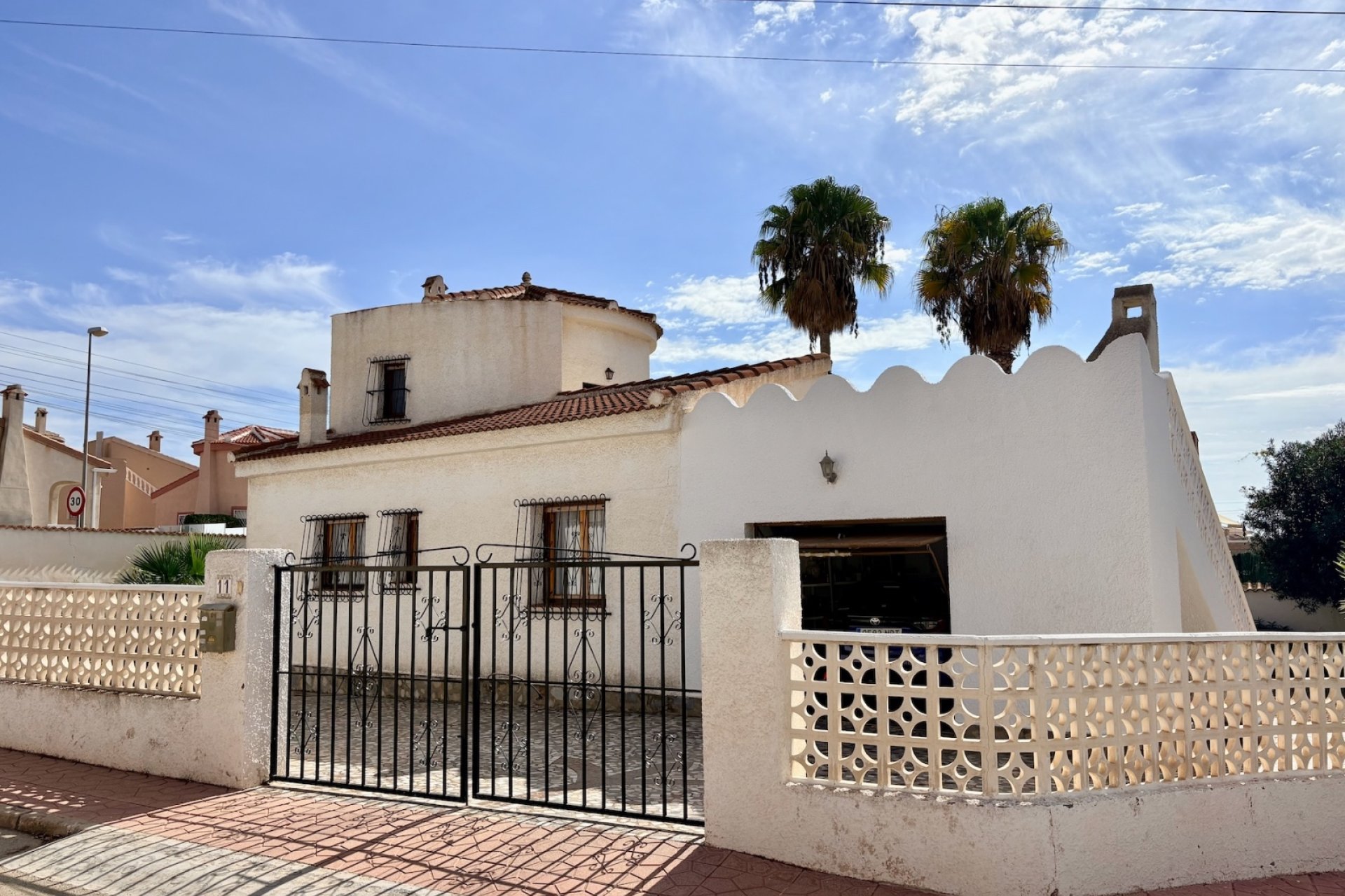 Resale - Villa * - Rojales * - Ciudad Quesada *