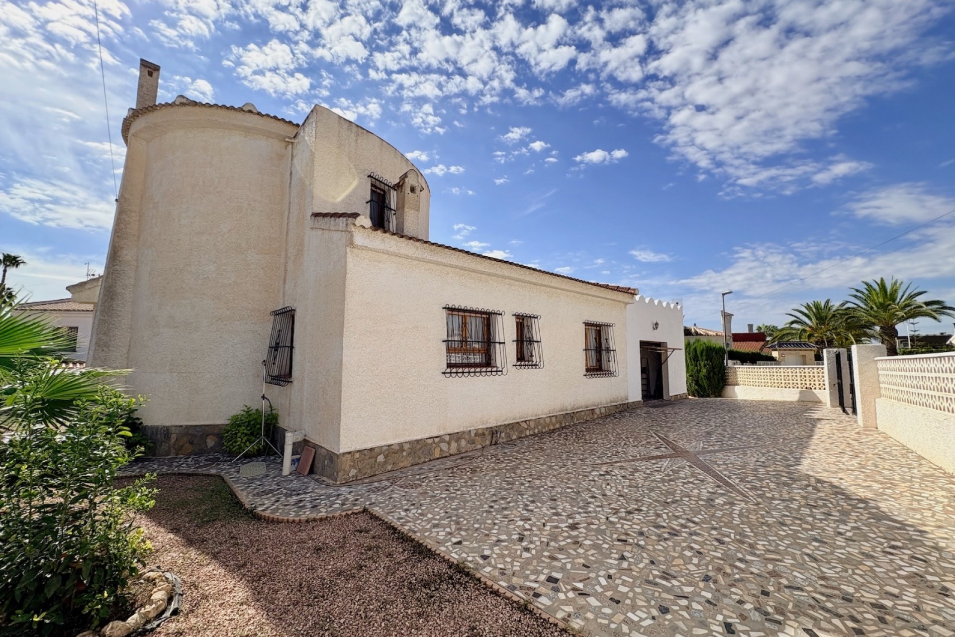Resale - Villa * - Rojales * - Ciudad Quesada *