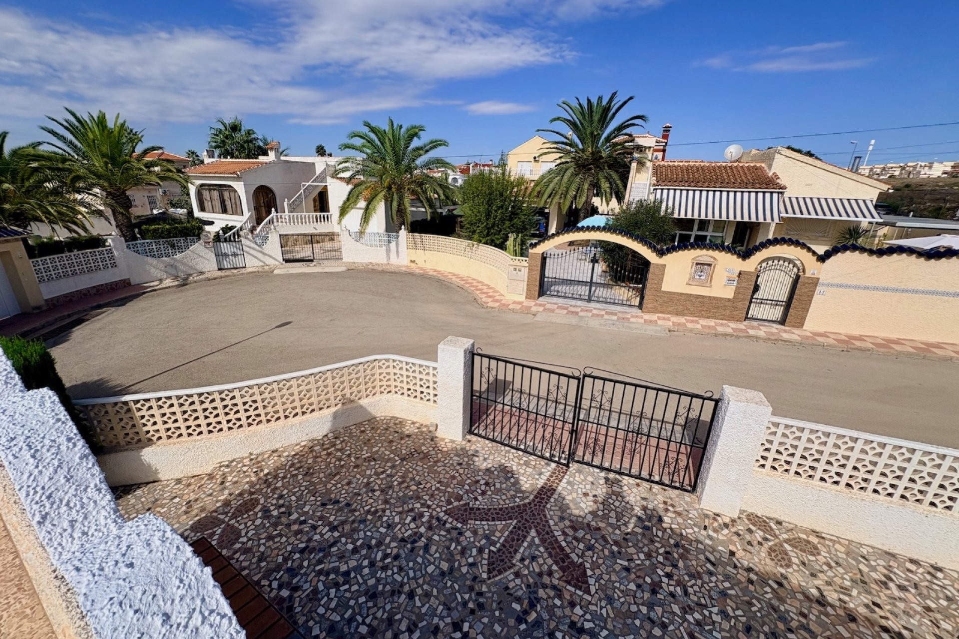 Resale - Villa * - Rojales * - Ciudad Quesada *