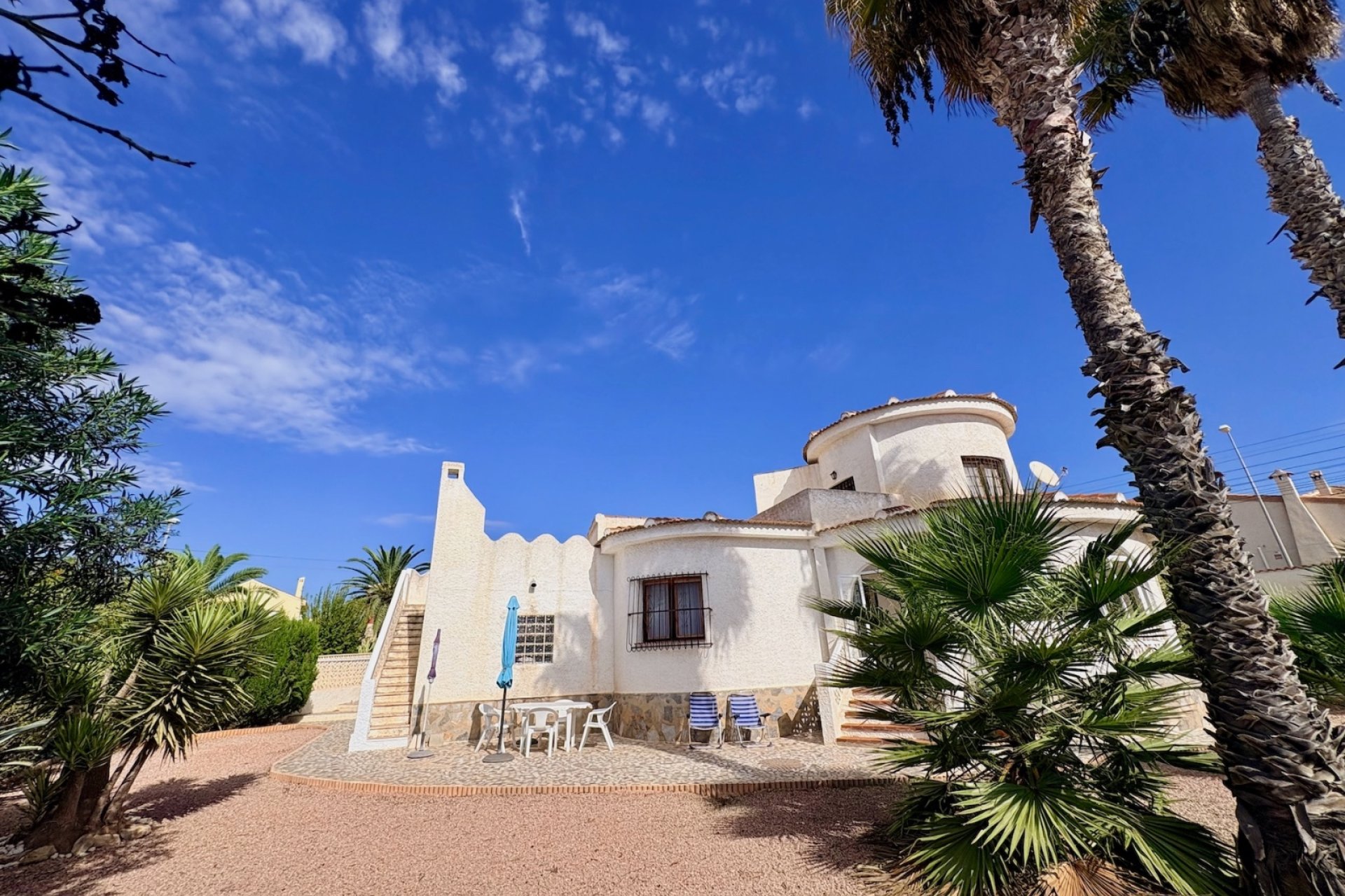 Resale - Villa * - Rojales * - Ciudad Quesada *