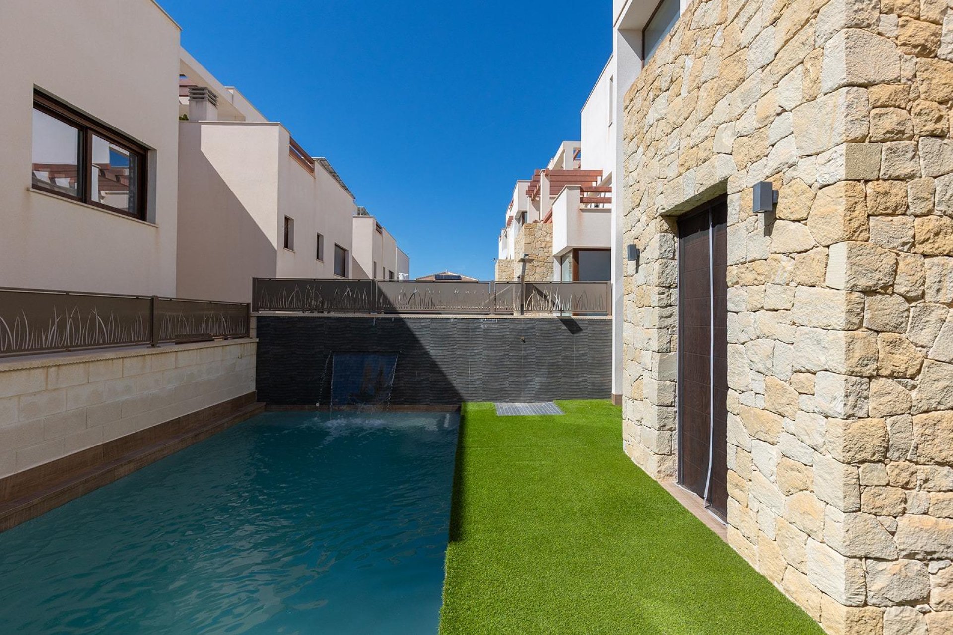 Resale - Villa * - Rojales * - Pueblo bravo