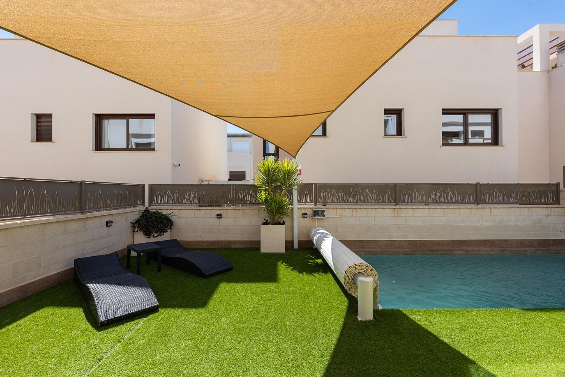 Resale - Villa * - Rojales * - Pueblo bravo