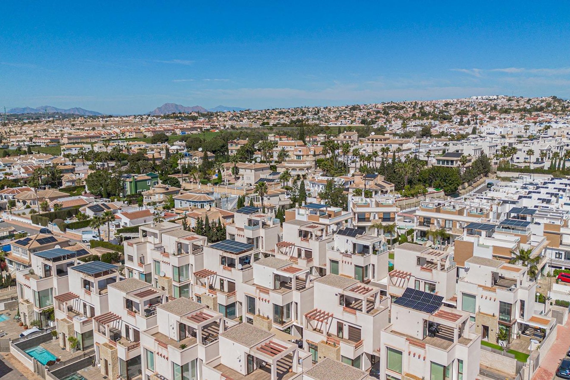 Resale - Villa * - Rojales * - Pueblo bravo