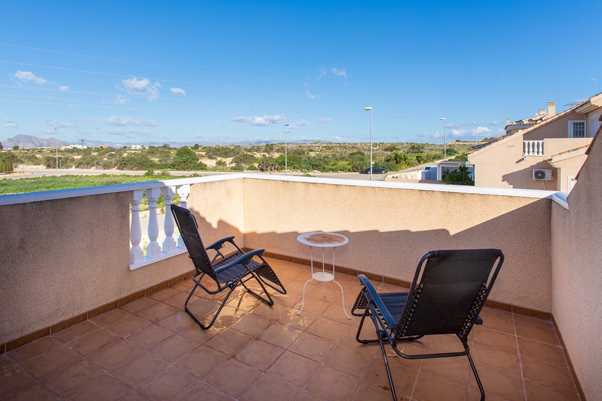 Resale - Villa * - Rojales *