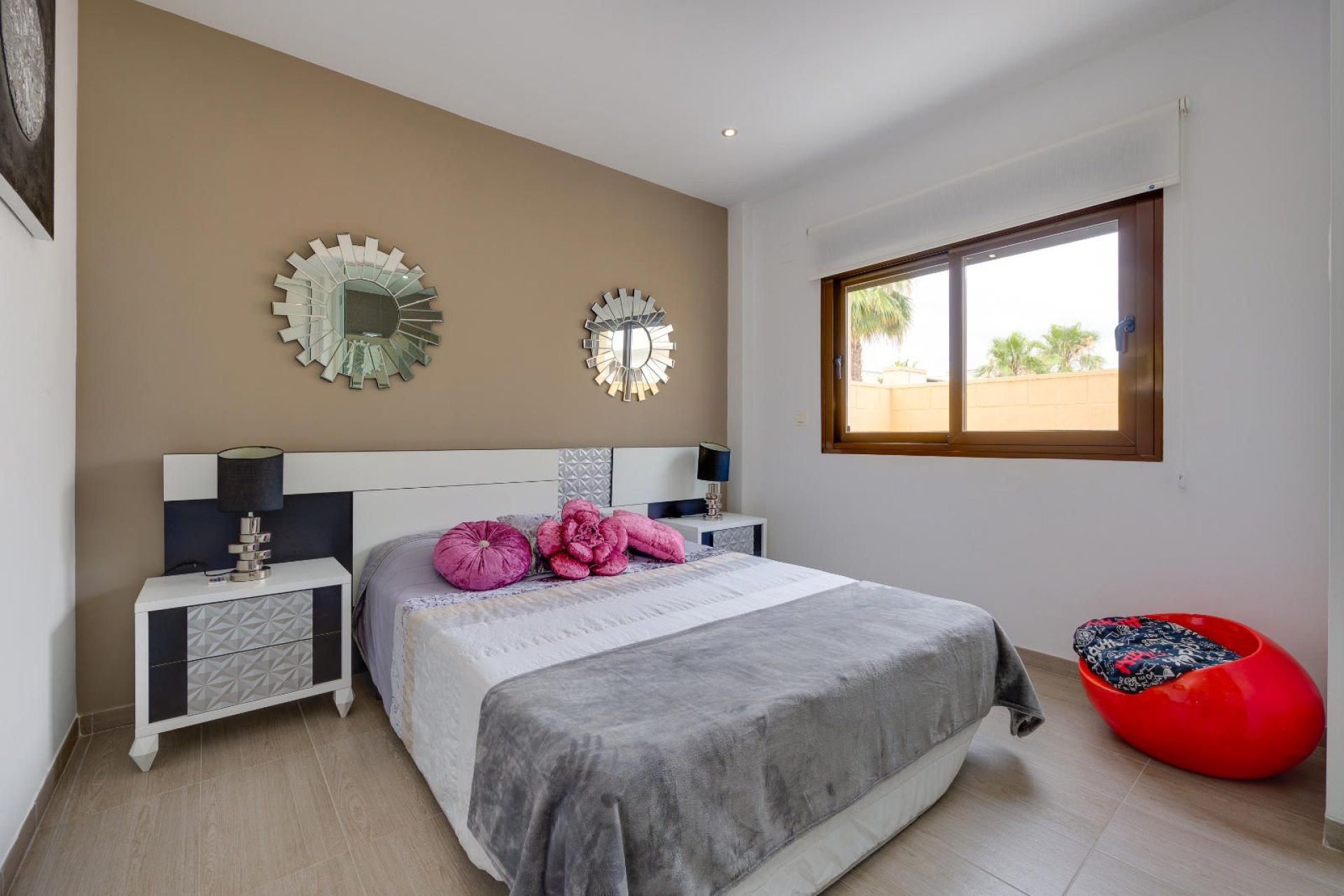 Resale - Villa * - Rojales *