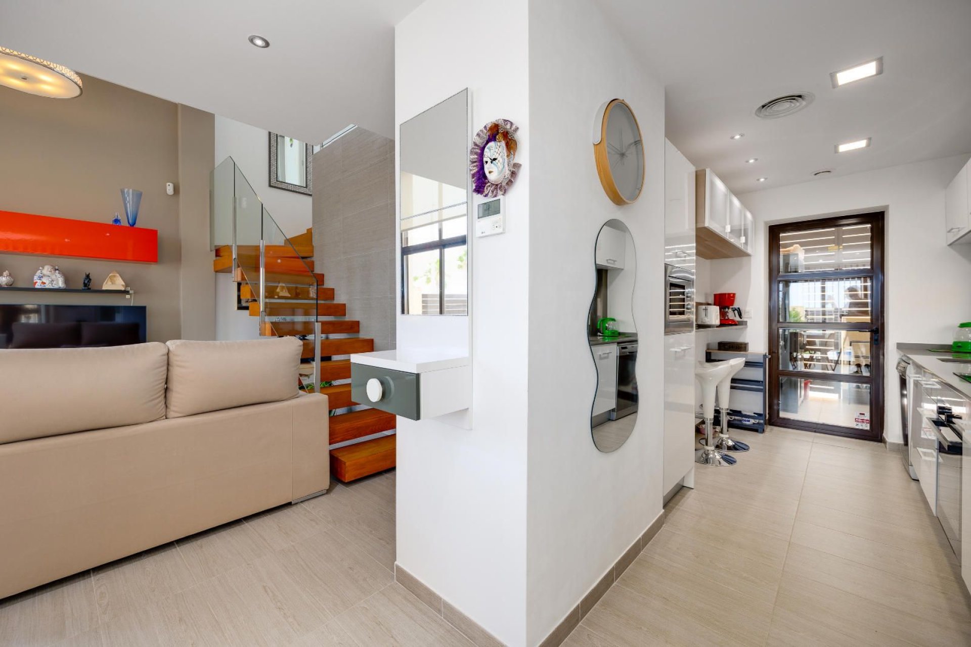 Resale - Villa * - Rojales *