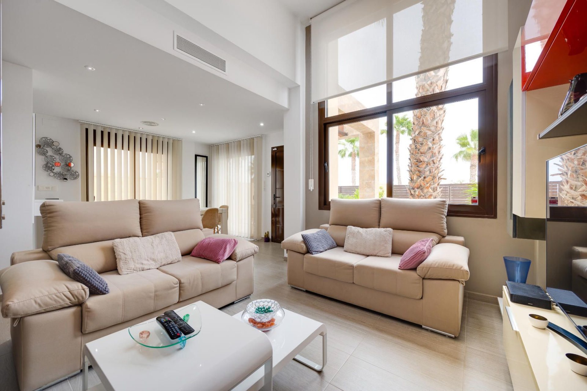 Resale - Villa * - Rojales *