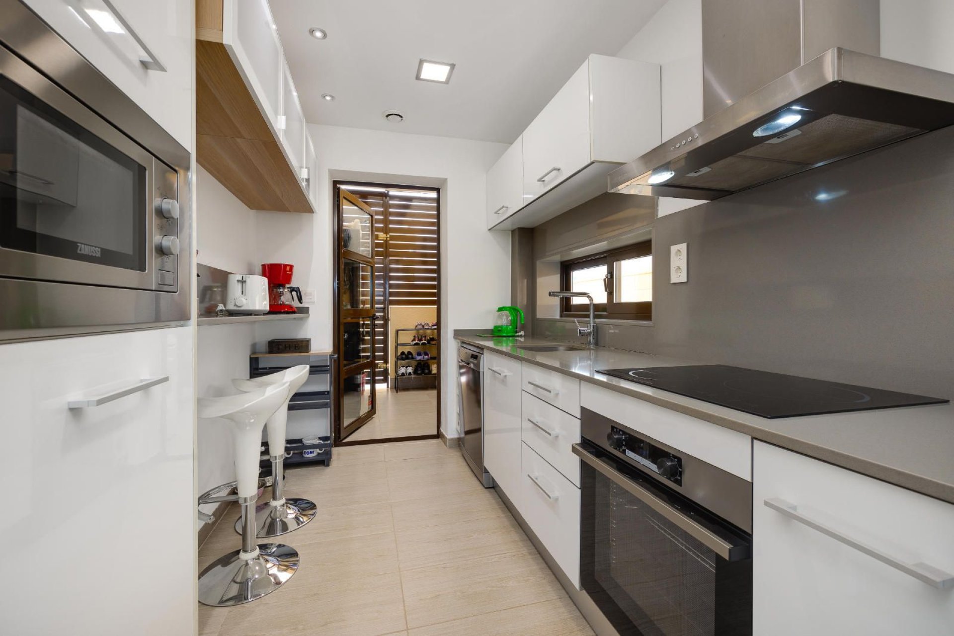 Resale - Villa * - Rojales *