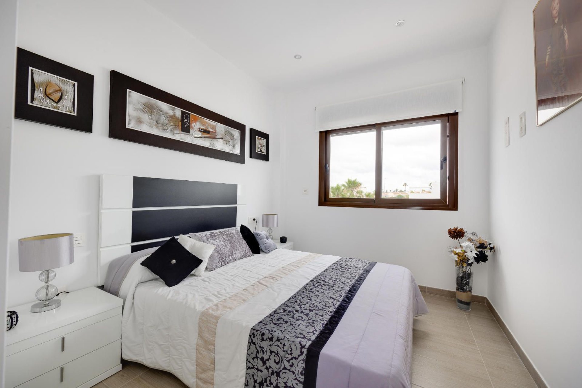 Resale - Villa * - Rojales *