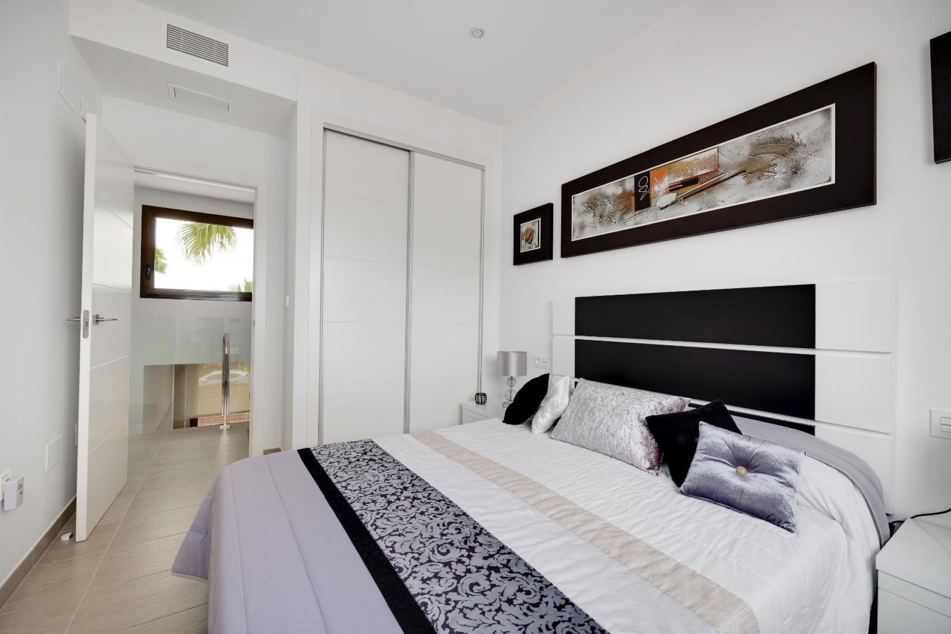 Resale - Villa * - Rojales *