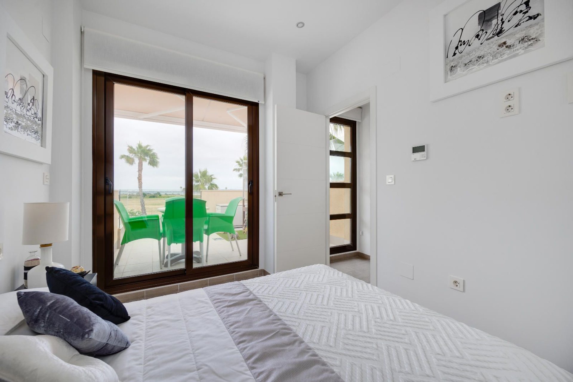 Resale - Villa * - Rojales *